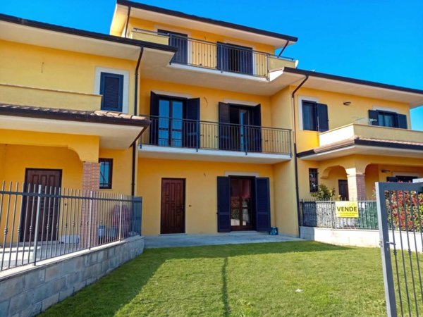 casa indipendente in vendita a Ceprano