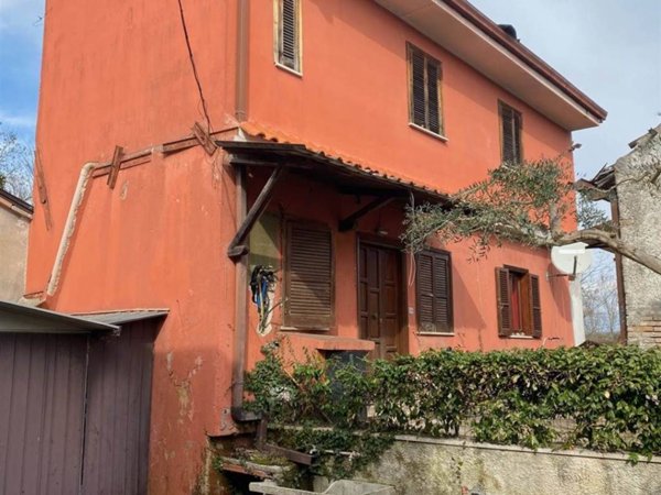casa indipendente in vendita a Ceprano
