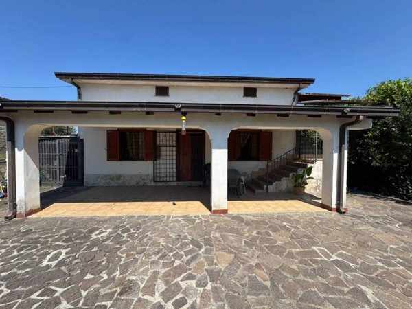casa indipendente in vendita a Ceprano