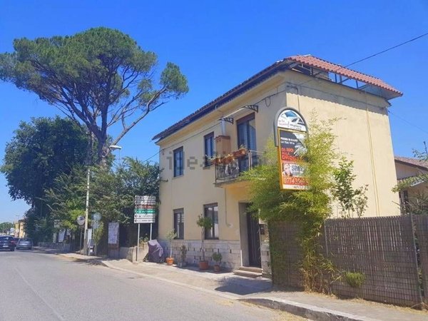 casa indipendente in vendita a Ceprano