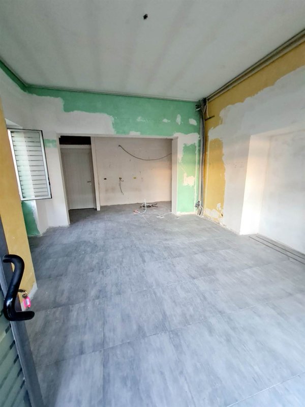 negozio in vendita a Ceprano