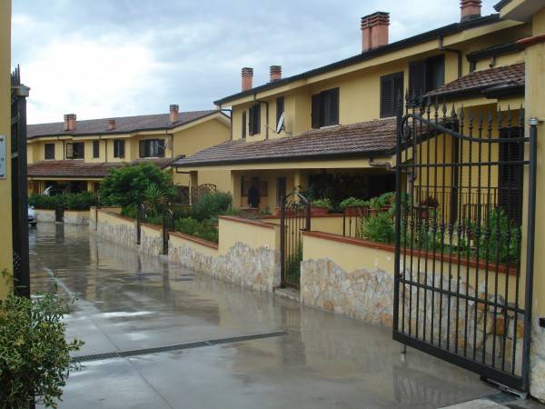 casa indipendente in vendita a Cervaro