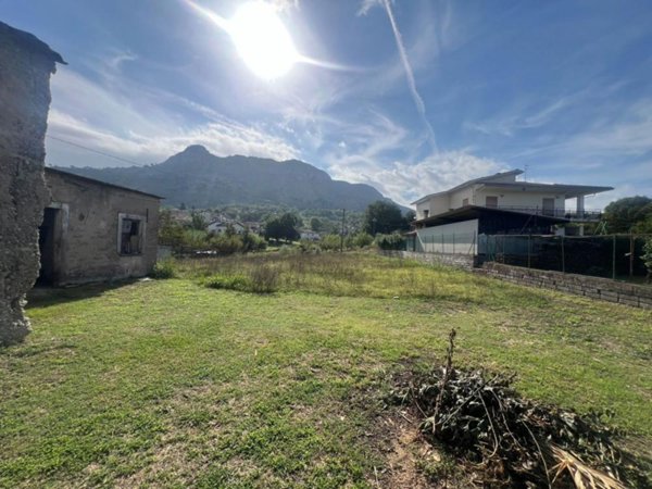 terreno edificabile in vendita a Cervaro