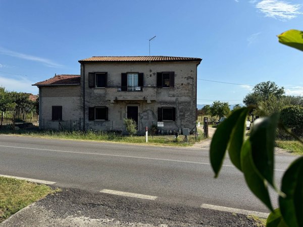 casa semindipendente in vendita a Cervaro