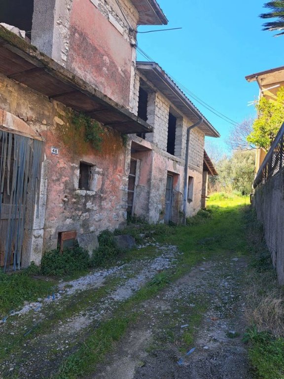 quadrivano in vendita a Cervaro