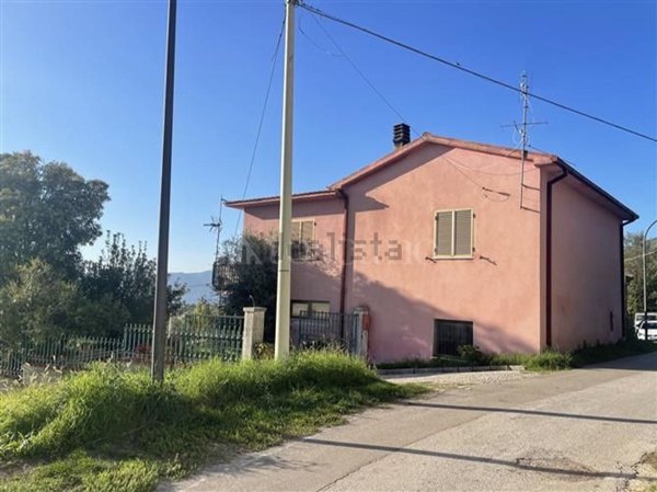 quadrivano in vendita a Cervaro