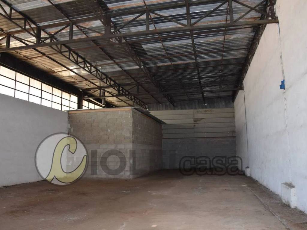 negozio in vendita a Cervaro