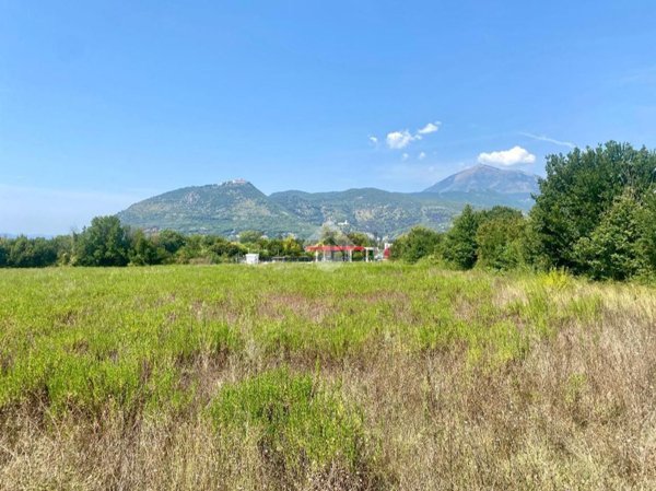 casa indipendente in vendita a Cervaro