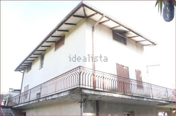 casa indipendente in vendita a Cervaro