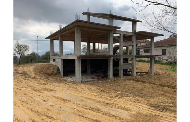 casa indipendente in vendita a Cervaro