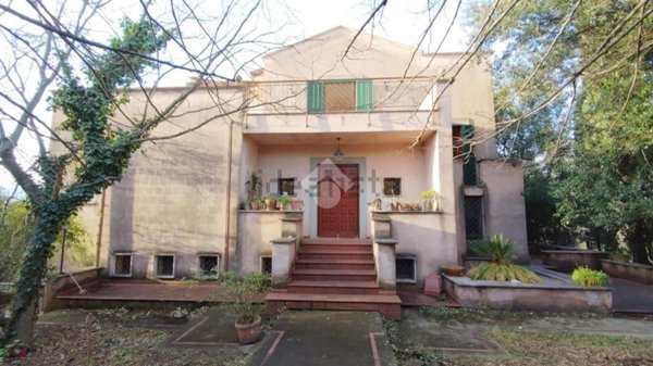 casa indipendente in vendita a Cervaro