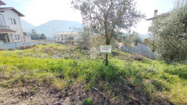 terreno edificabile in vendita a Cervaro