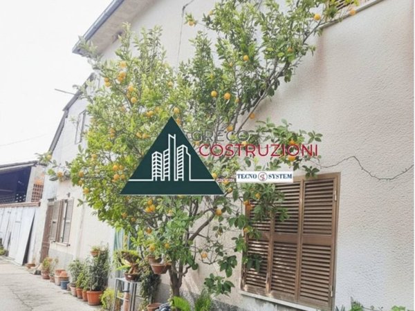 casa indipendente in vendita a Cervaro