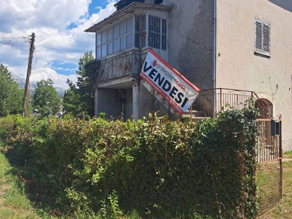 appartamento in vendita a Cervaro