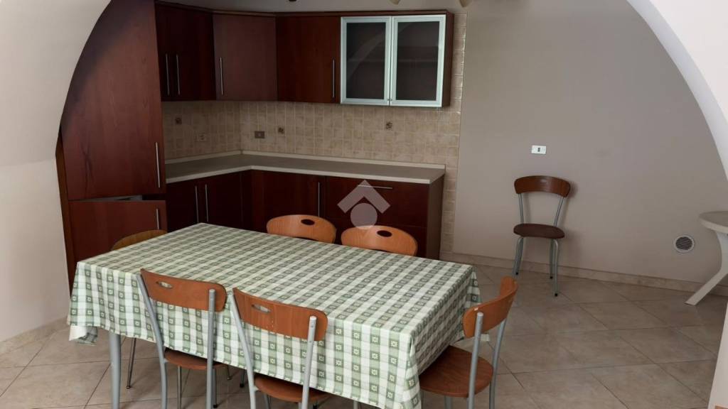 casa indipendente in vendita a Cervaro