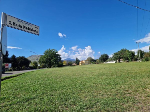 terreno in vendita a Cervaro