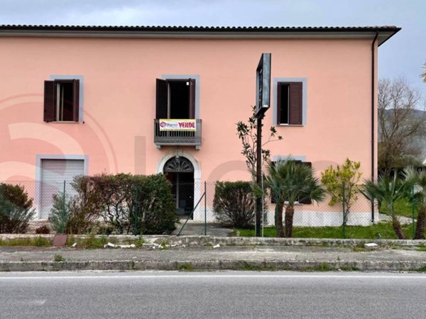 casa indipendente in vendita a Colfelice