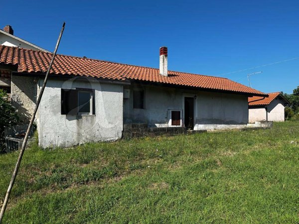 casa indipendente in vendita a Colfelice