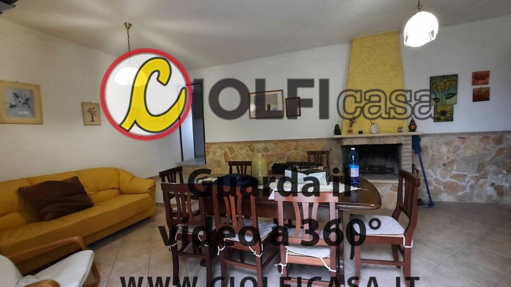 casa indipendente in vendita a Colfelice
