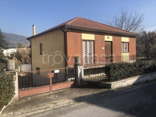 casa indipendente in vendita a Colfelice