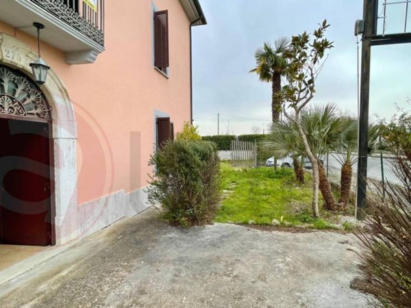 negozio in vendita a Colfelice