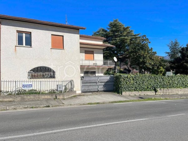 casa indipendente in vendita a Colfelice
