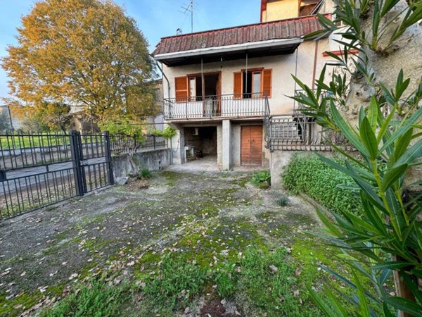 casa semindipendente in vendita a Colfelice