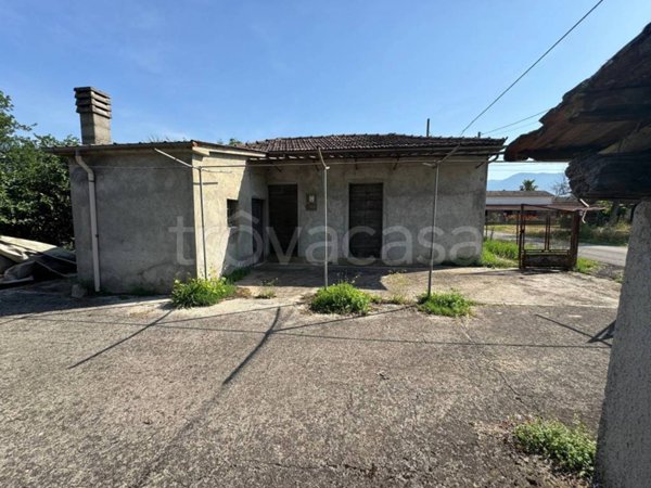 casa indipendente in vendita a Colfelice