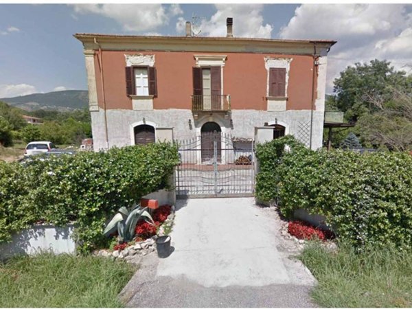 casa indipendente in vendita a Colfelice