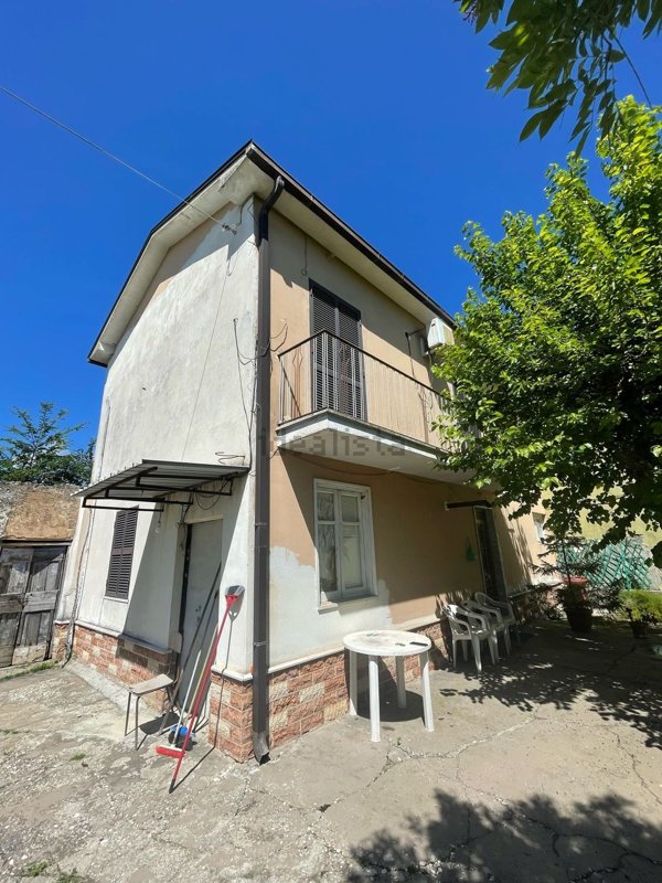 casa indipendente in vendita a Colfelice
