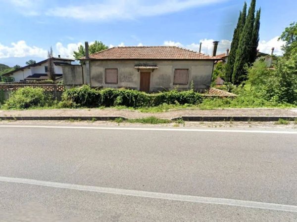 casa indipendente in vendita a Colfelice