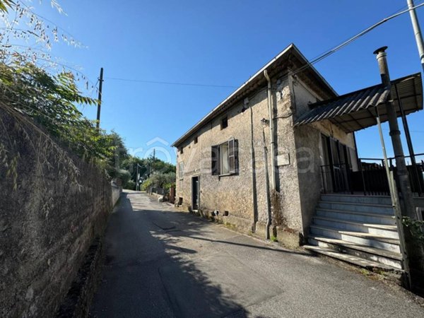 casa indipendente in vendita a Colfelice in zona Villafelice