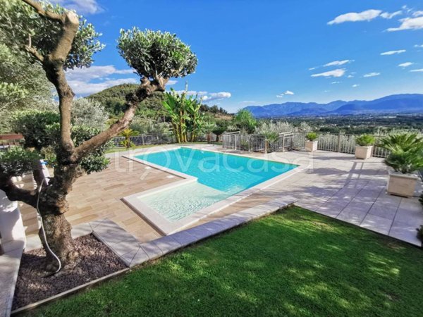 casa indipendente in vendita a Colfelice in zona Villafelice