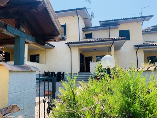casa indipendente in vendita a Colfelice
