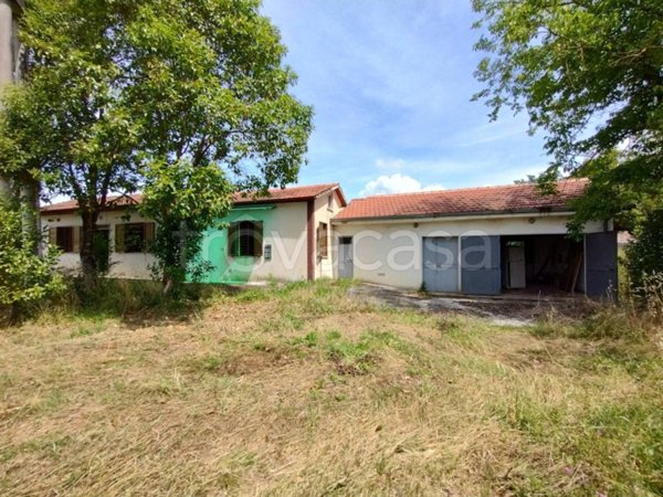 casa indipendente in vendita a Colfelice