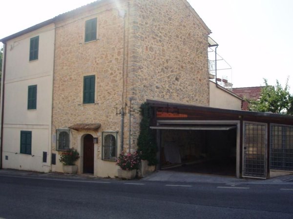 casa indipendente in vendita a Collepardo