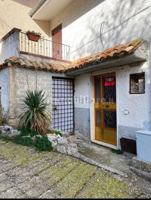 appartamento in vendita a Collepardo