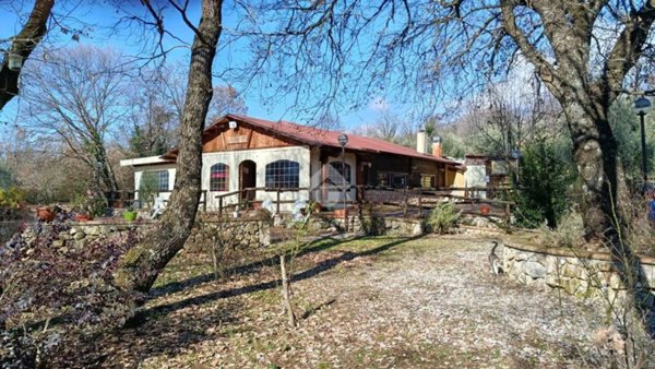 negozio in vendita a Collepardo