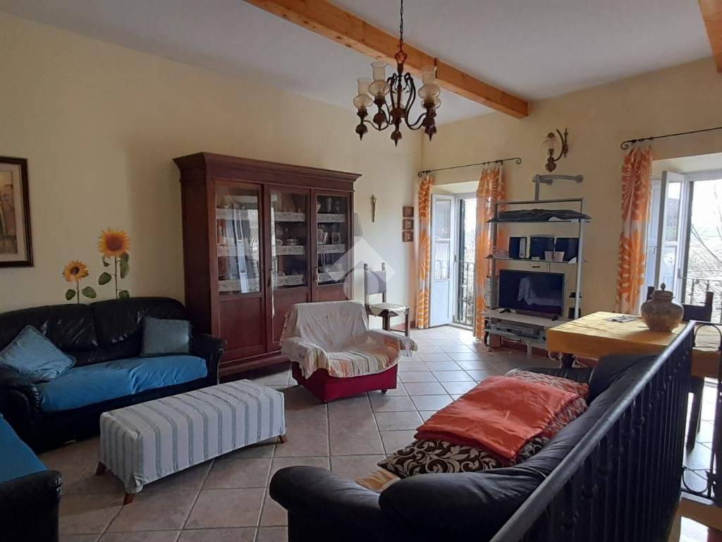 casa indipendente in vendita a Collepardo