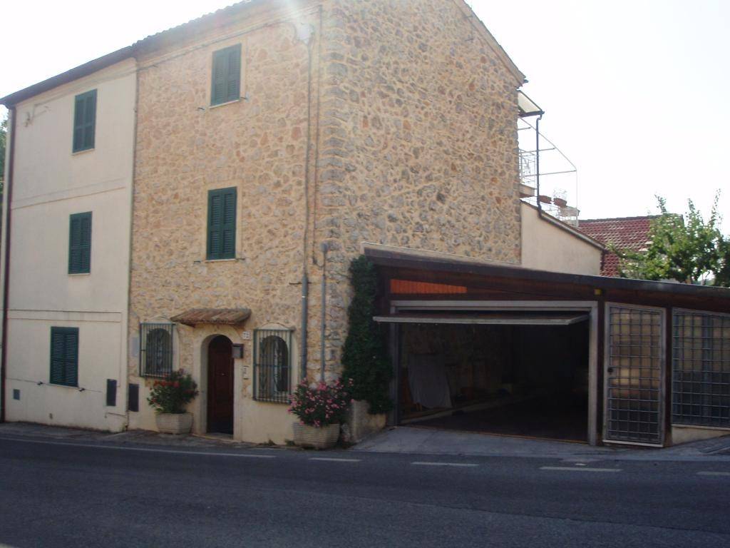 casa indipendente in vendita a Collepardo