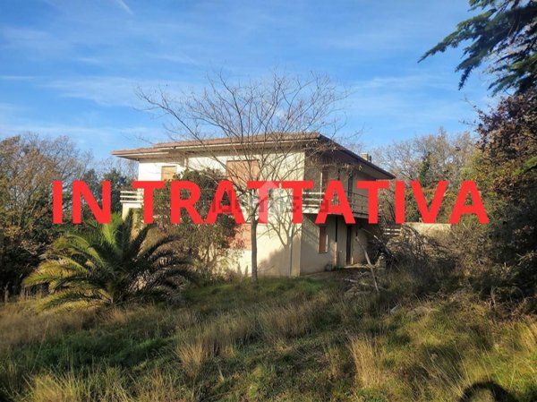 casa indipendente in vendita a Colle San Magno