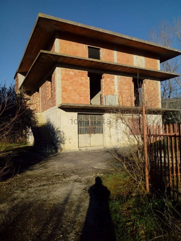 casa indipendente in vendita a Coreno Ausonio