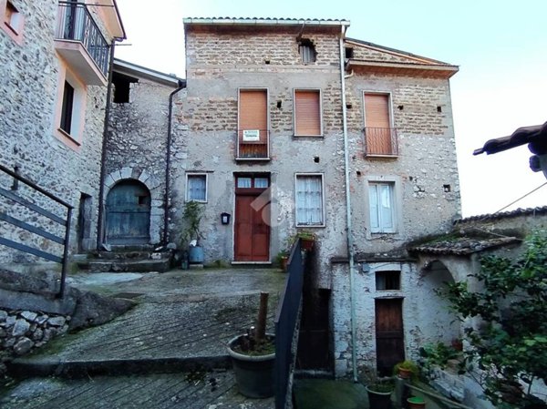 casa indipendente in vendita ad Esperia