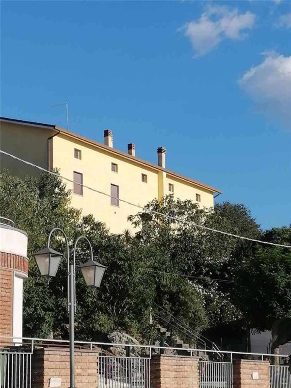 appartamento in vendita ad Esperia in zona Monticelli