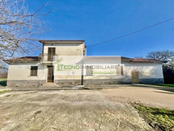 casa indipendente in vendita ad Esperia