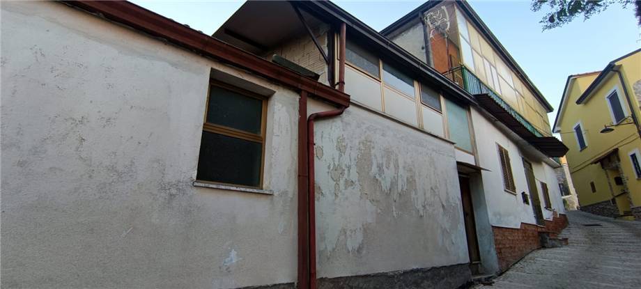 casa indipendente in vendita ad Esperia in zona Monticelli