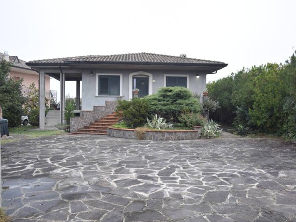 casa indipendente in vendita ad Esperia