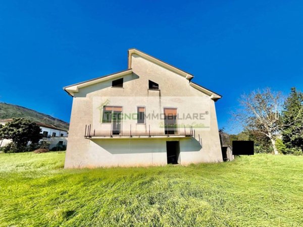 casa indipendente in vendita ad Esperia