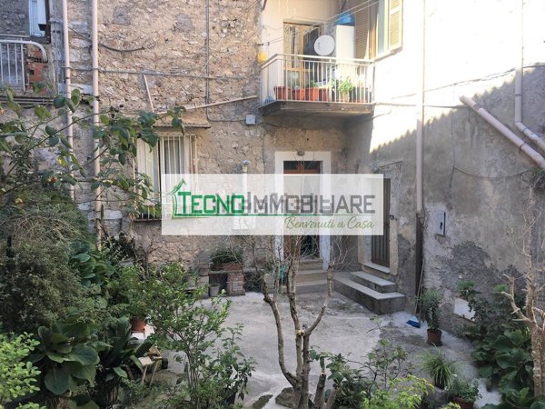 casa indipendente in vendita ad Esperia