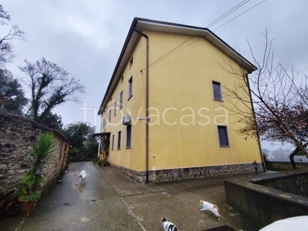 appartamento in vendita ad Esperia in zona Monticelli